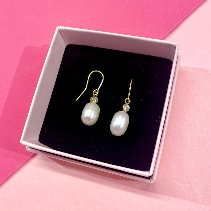 Creme pearls with bling
