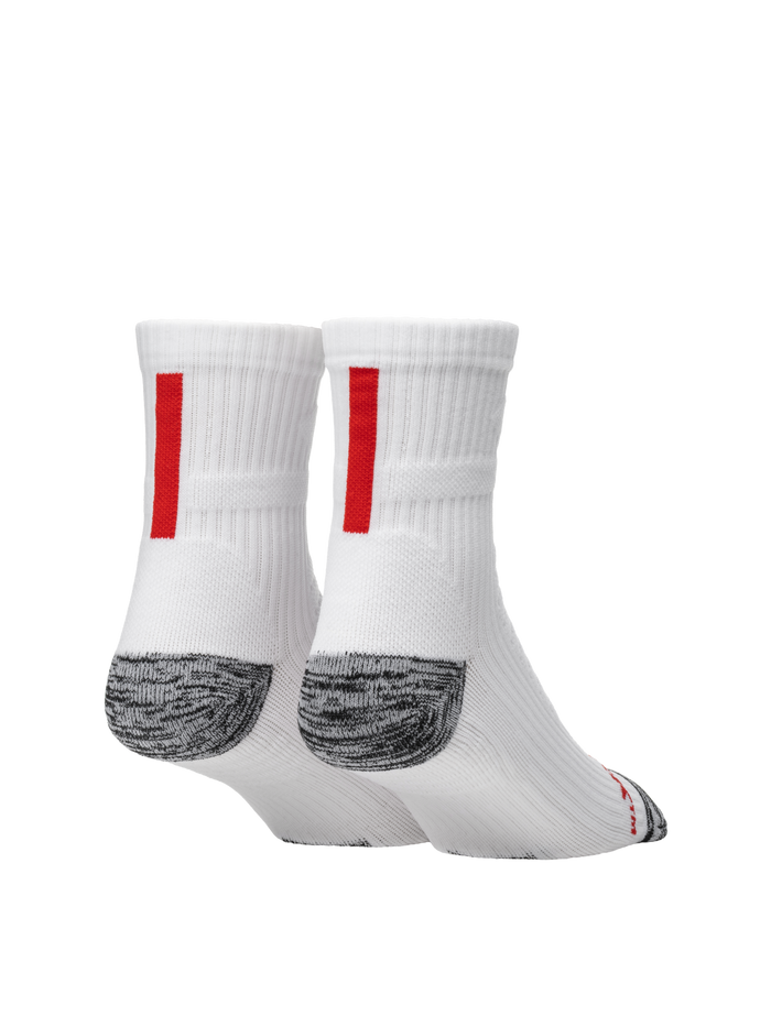 Rear three-quarter view of Selkirk Courtlock pickleball quarter socks showing red vertical heel stripe and gray cushioned heel and toe on white background