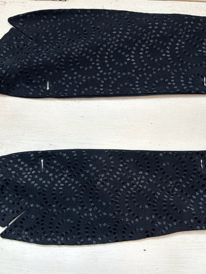 Ann Demeulemeester black 2-way blazer, size 34/2, tailored fit, featuring a classic collar and stylish design, made of high-quality fabric.