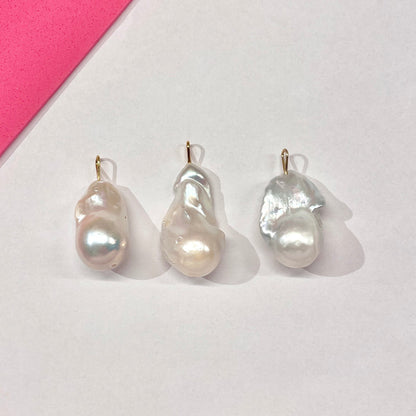 Baroque necklace pendant