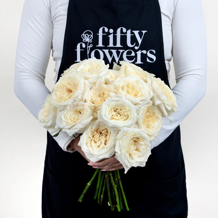 Candlelight Cream Roses Apron - Image