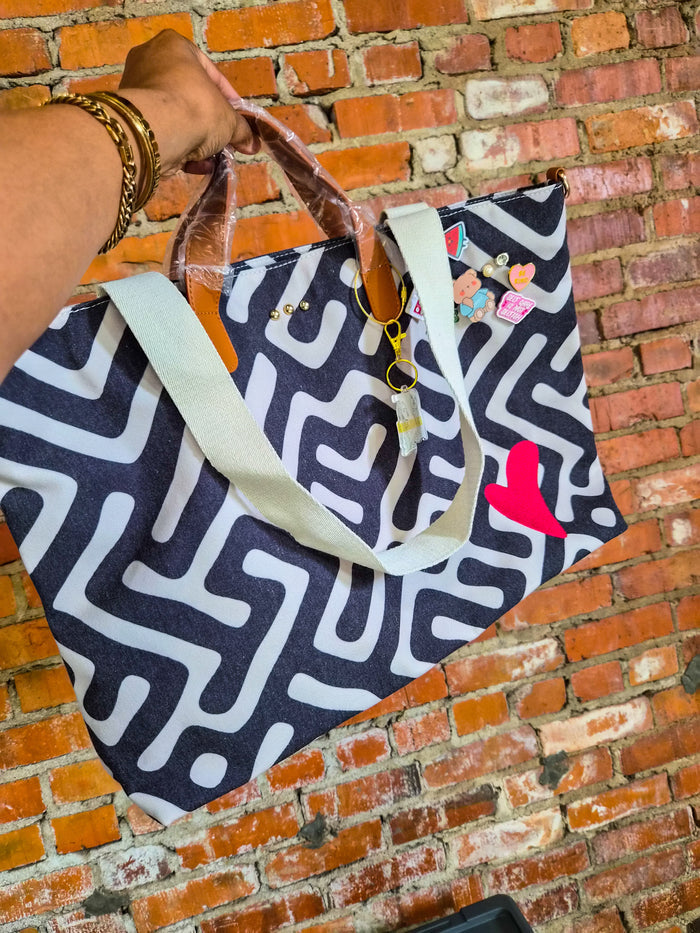 Corazon Tote Bag (Assorted Prints )