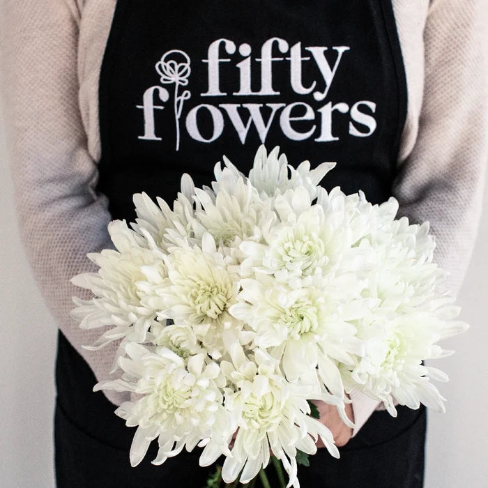 Daisy White Spray Dahlia Style Flower Apron - Image