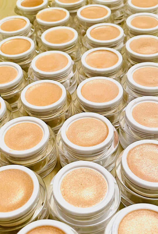 Dewy Highlighter