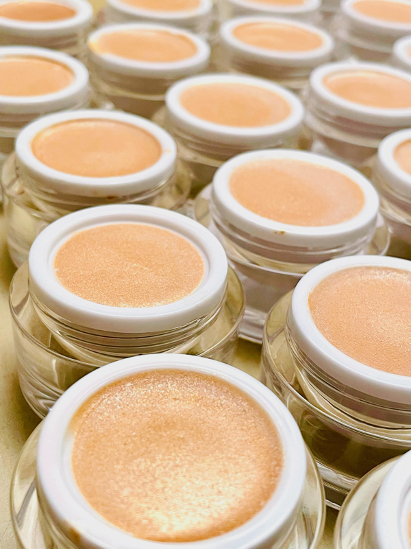 Dewy Highlighter