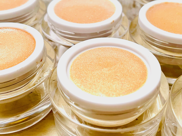 Dewy Highlighter