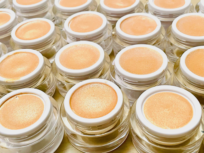 Dewy Highlighter