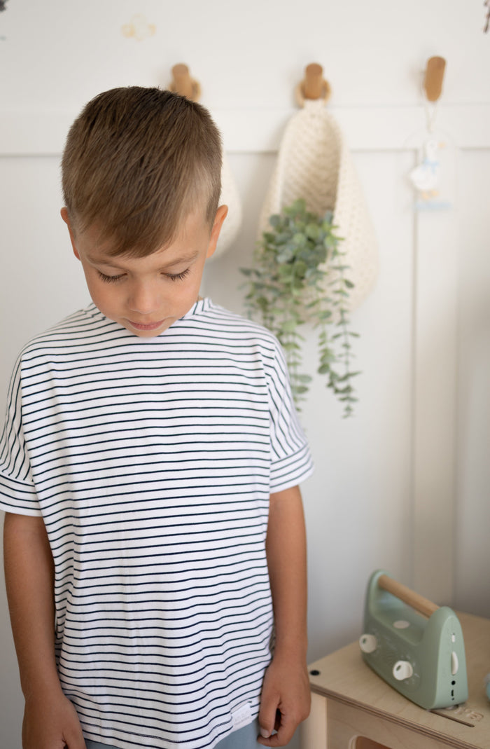 Grow with Me T-Shirt | Navy Stripes Kid's Stuff [Trucs d'enfants]