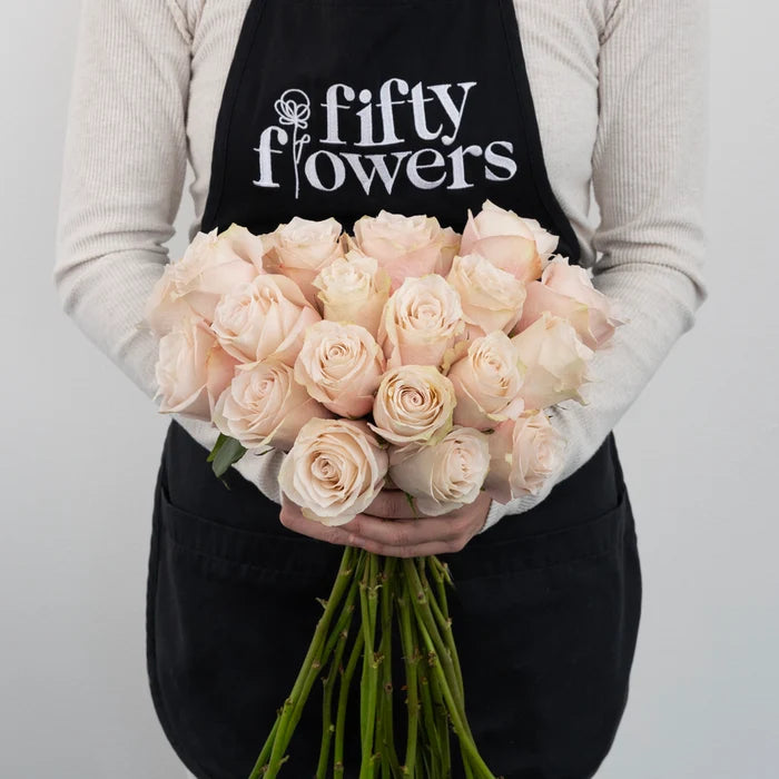 Lady Eva Novelty Rose Apron - Image