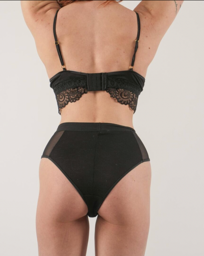 LIZZIE BRA