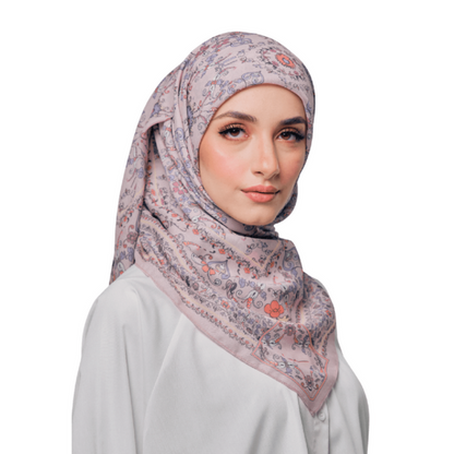 UMMA Majestica Printed Square | Isetan KL Online Store