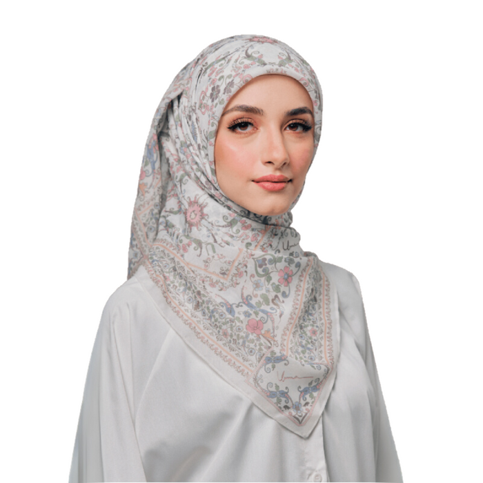 UMMA Majestica Printed Square | Isetan KL Online Store