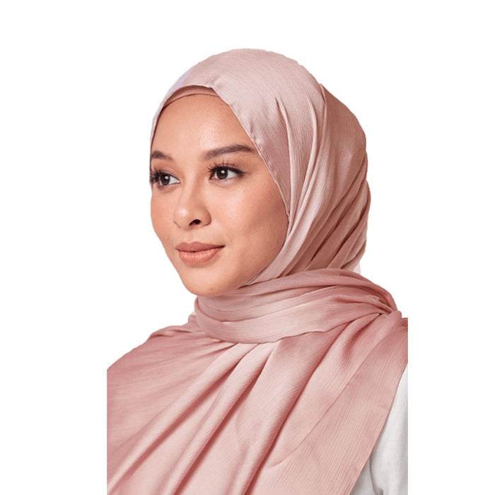UMMA Maya Crinkle Satin Scarf | Isetan KL Online Store