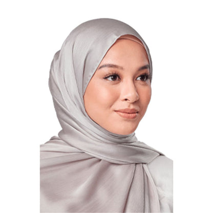 UMMA Maya Crinkle Satin Scarf | Isetan KL Online Store
