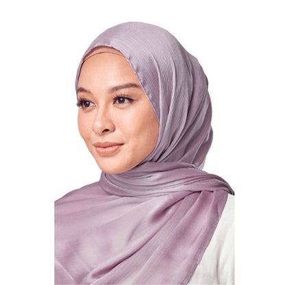 UMMA Maya Crinkle Satin Scarf | Isetan KL Online Store