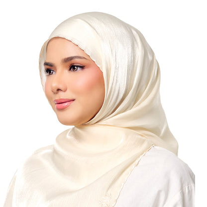 White Cantik