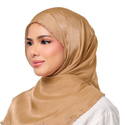 UMMA Sulam Juita Shiny Crinkle Satin Chiffon Scarf | Isetan KL Online Store