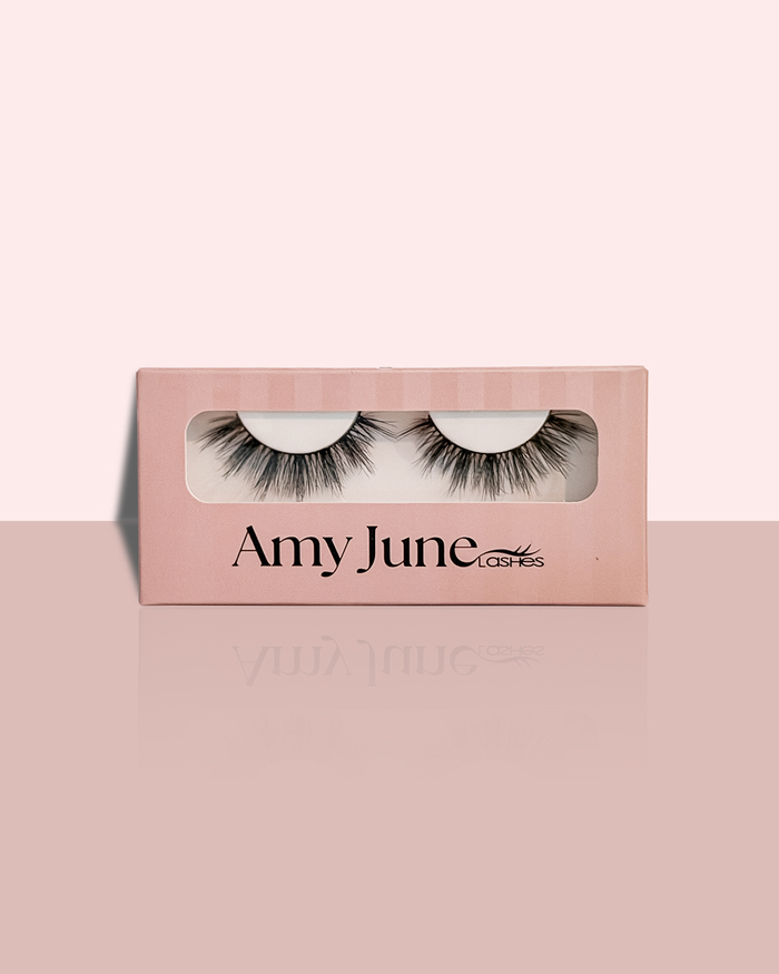 Tessa - Slight Cat-Eye Medium Density Spikey Lashes