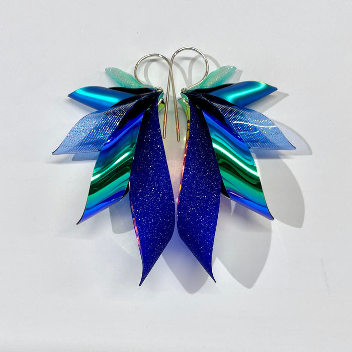 THE WINGS - Karla LIMITED
