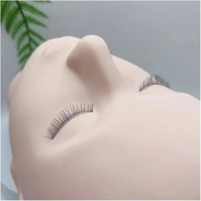 Training Mannequin Head (with lashes)| Swaniya Lashes