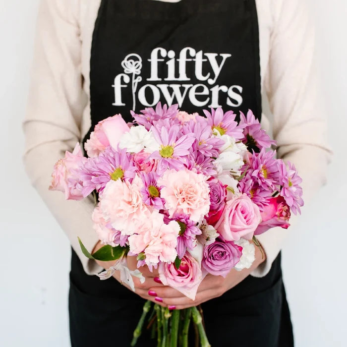 True Loves Kiss Lavender Rose Bouquet Vase - Image